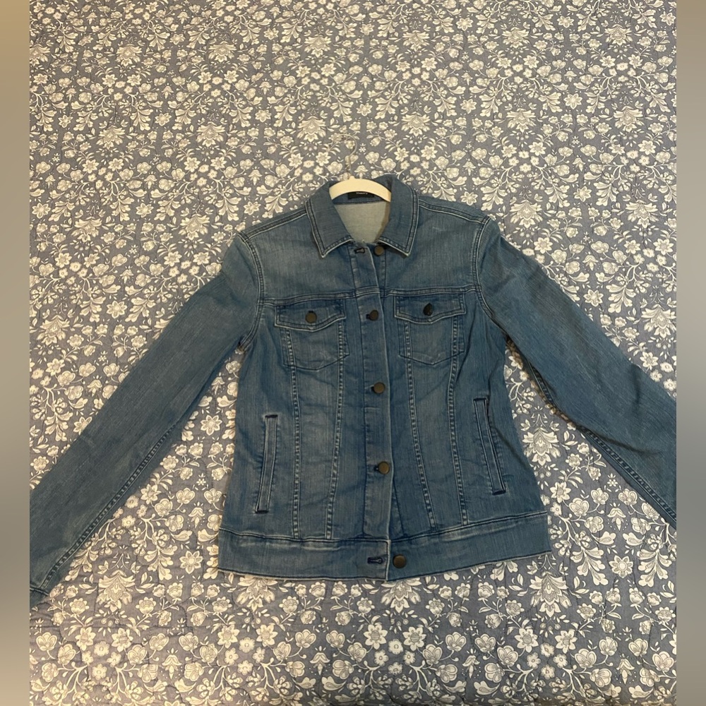 Theory Denim Jacket Size small